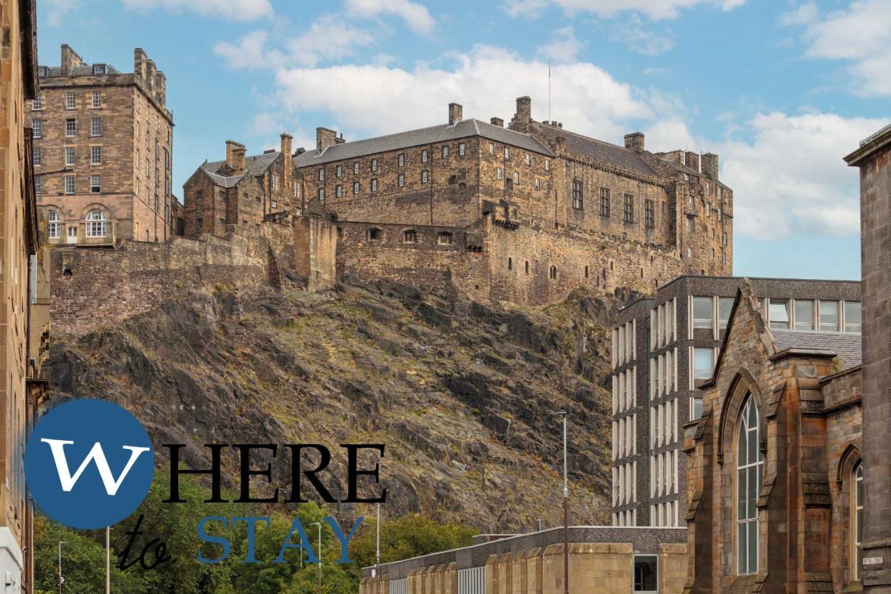Stylish 2Bed Apartment Underneath Edinburgh Castle Edimburgo Exterior foto