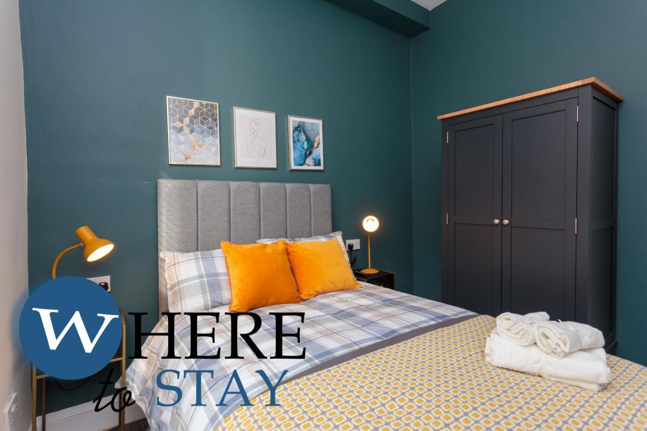 Stylish 2Bed Apartment Underneath Edinburgh Castle Edimburgo Exterior foto